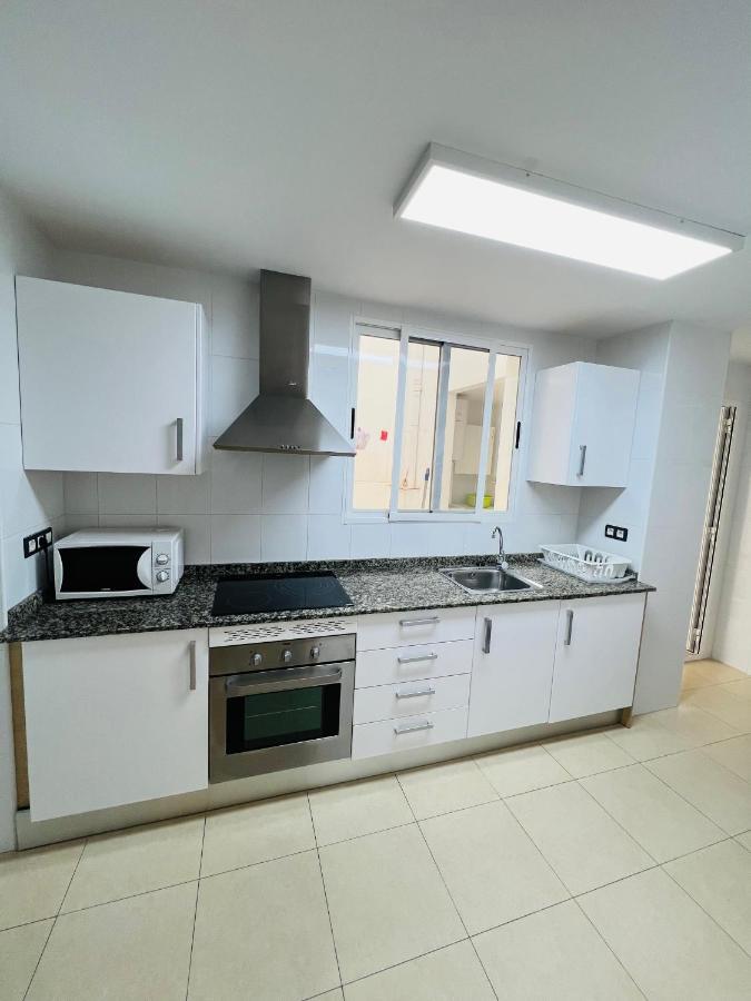 APARTAMENTO CENTRO 3 HABITACIONES CON AIRE ACONDICIONADO A 150m DE LA PLAYA Peñíscola Exterior foto