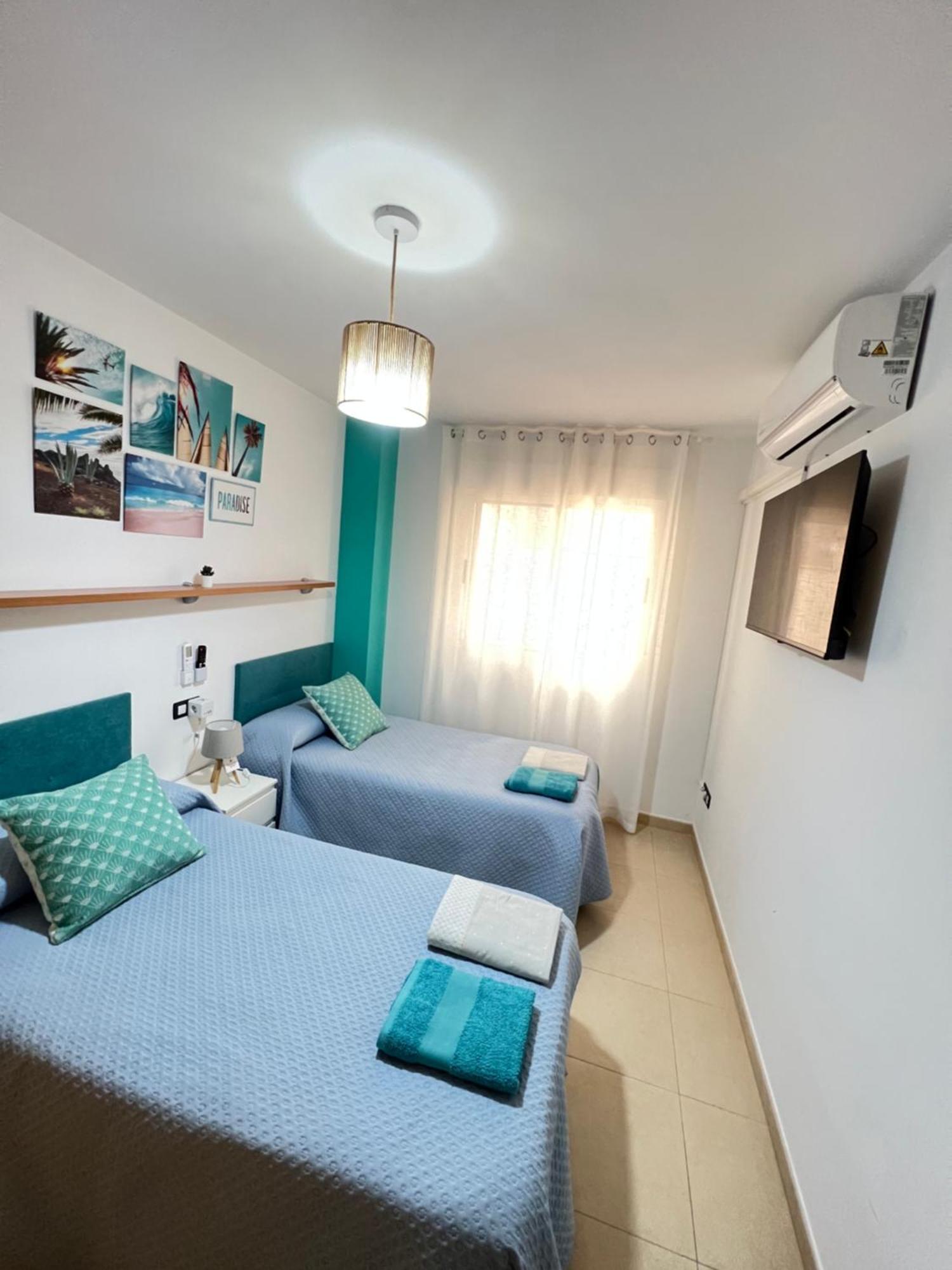 APARTAMENTO CENTRO 3 HABITACIONES CON AIRE ACONDICIONADO A 150m DE LA PLAYA Peñíscola Exterior foto